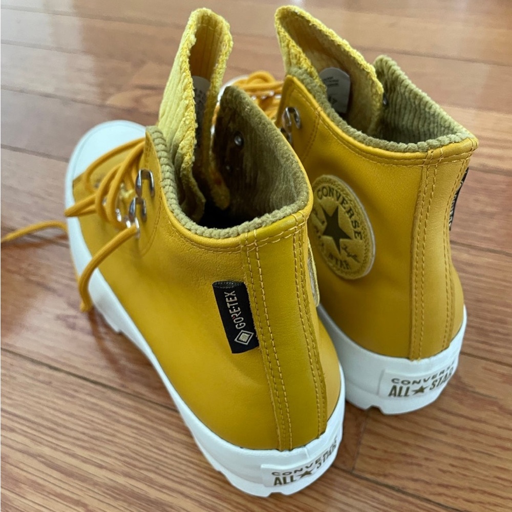 New Converse chuck taylors waterproof platform boots - Picture 3 of 6